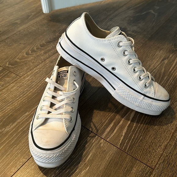 Chuck Taylor All Star Lift Platform 6.5 like new-barely worn free shipping - Picture 1 of 4